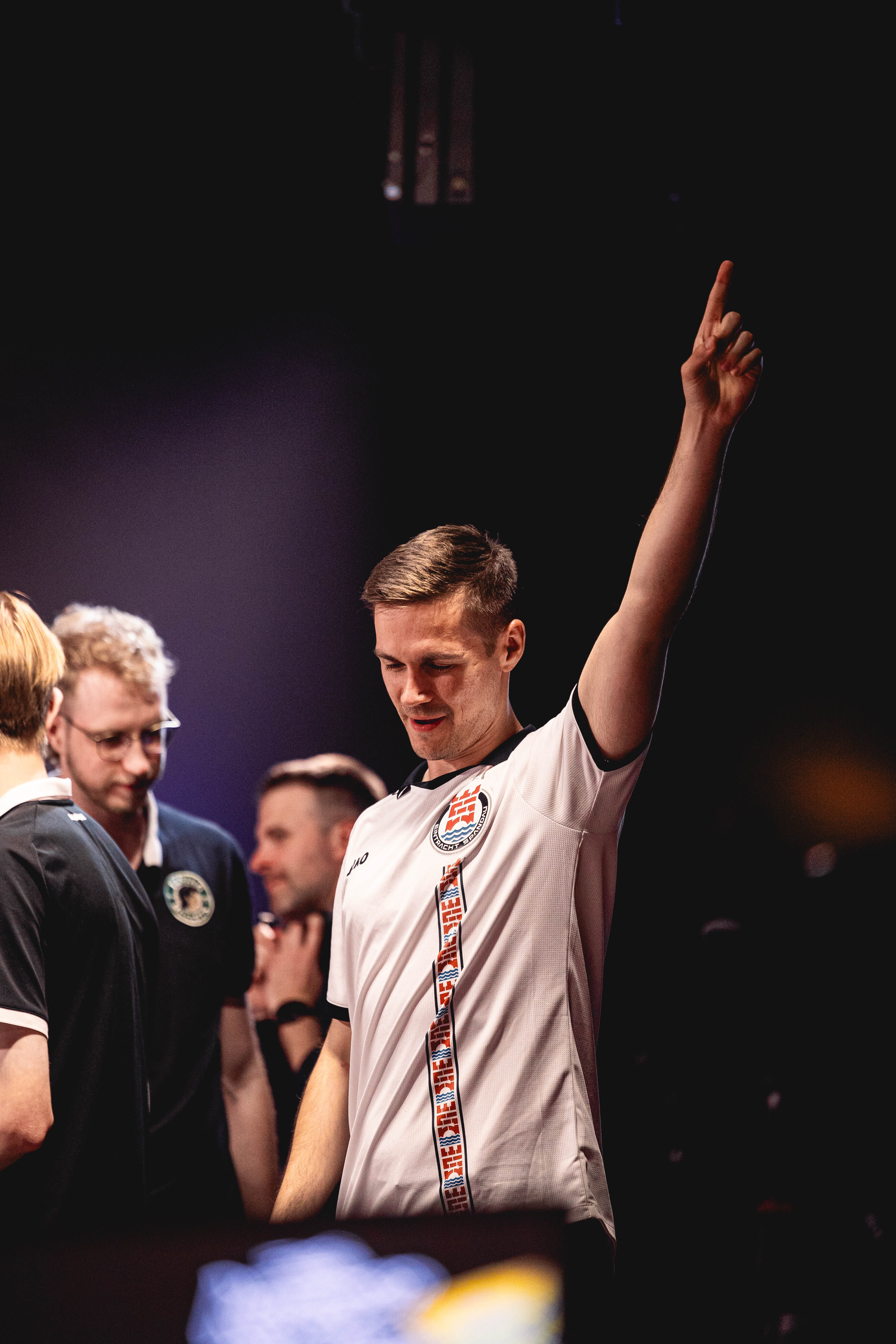 Sola, Darts-Creator beim The Last Flight Community Clash